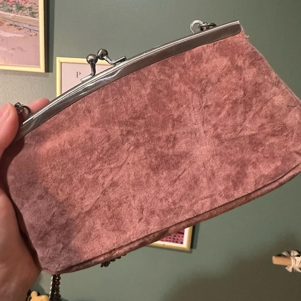 💕Universal Thread Velour Mauve Crossbody Bag with Chain Strap